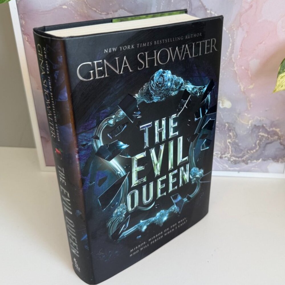 📚 4 for $20 | The Evil Queen | Gena Showalter | Hardcover | Good Condition